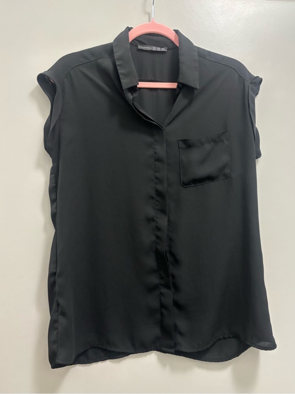 Atmosphere Black Sleeveless Collared Button-Front Blouse